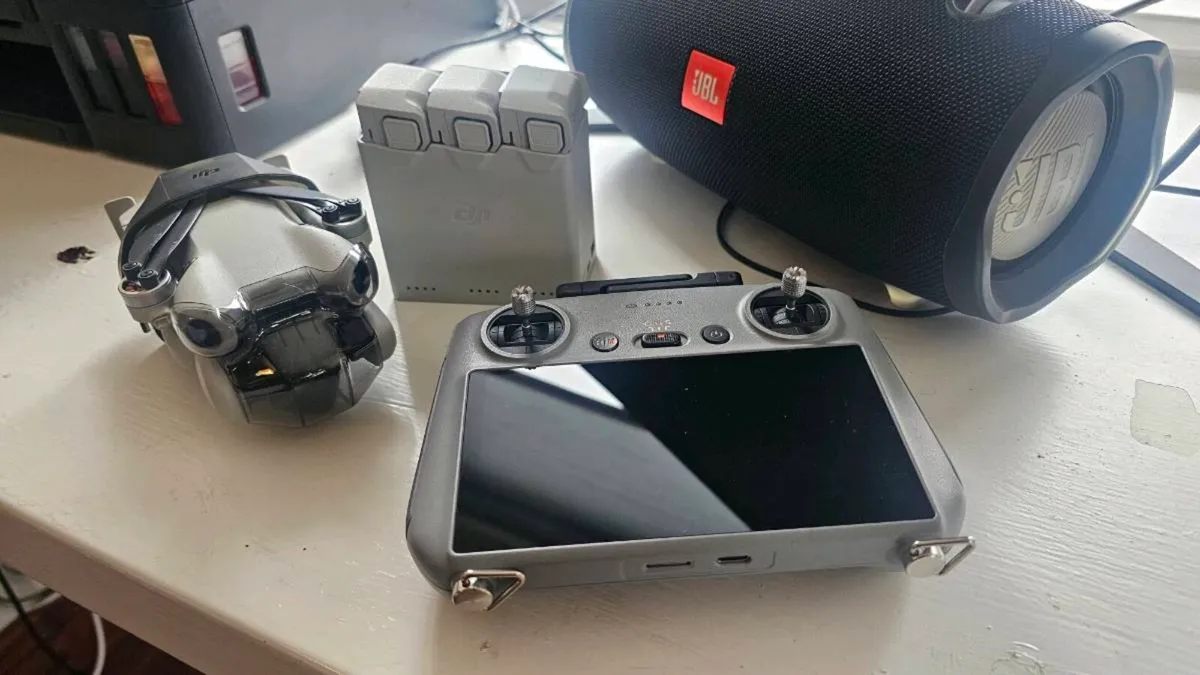 Dji mini 4 pro drone fly more combo with goggles - Image 4