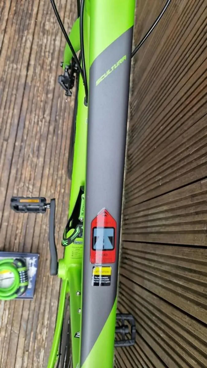 Merida Scultura 200 Road Bike Size Small Like New - Image 3