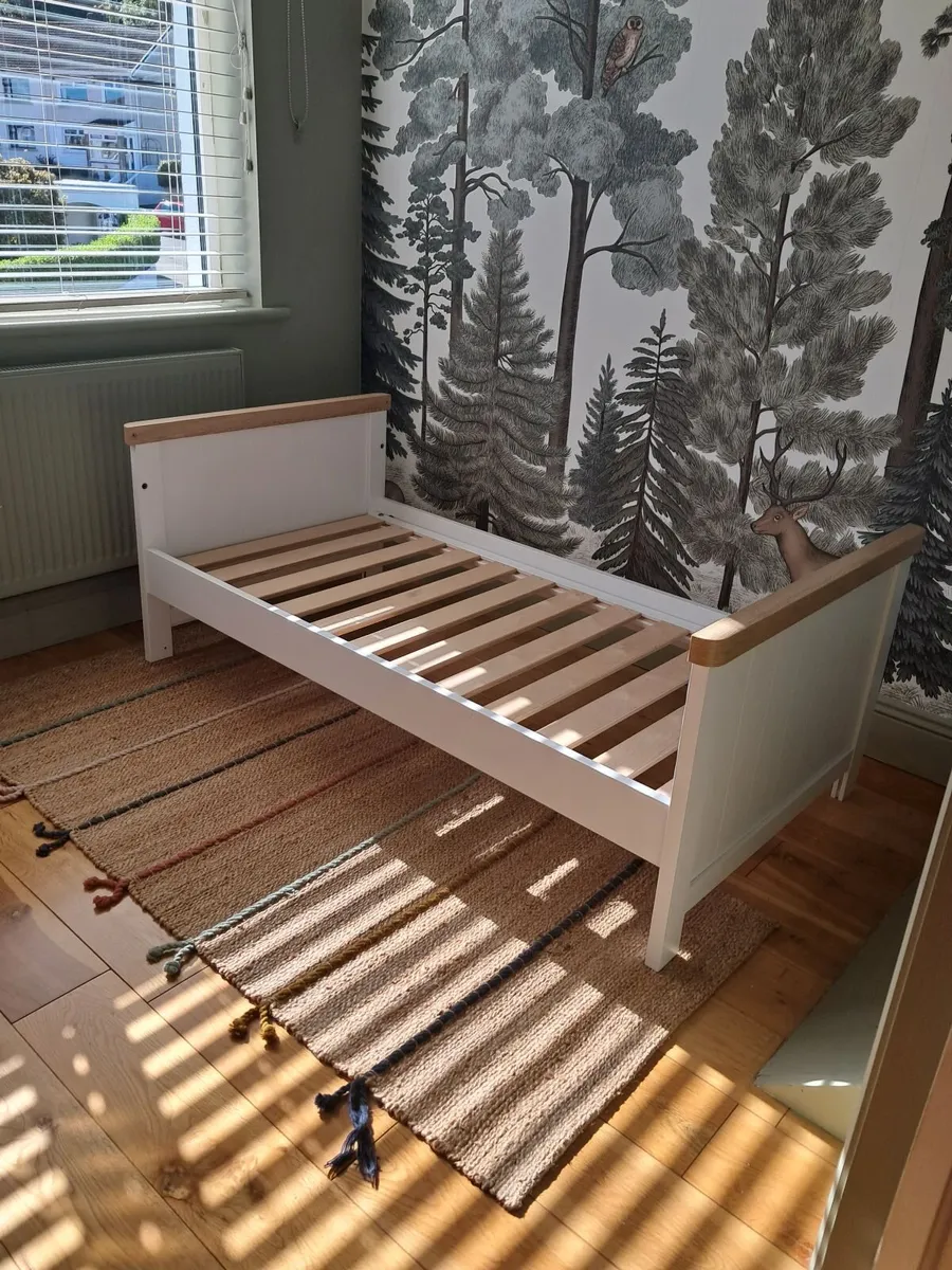 Mothercare cot bed – converts to toddler bed - Image 2