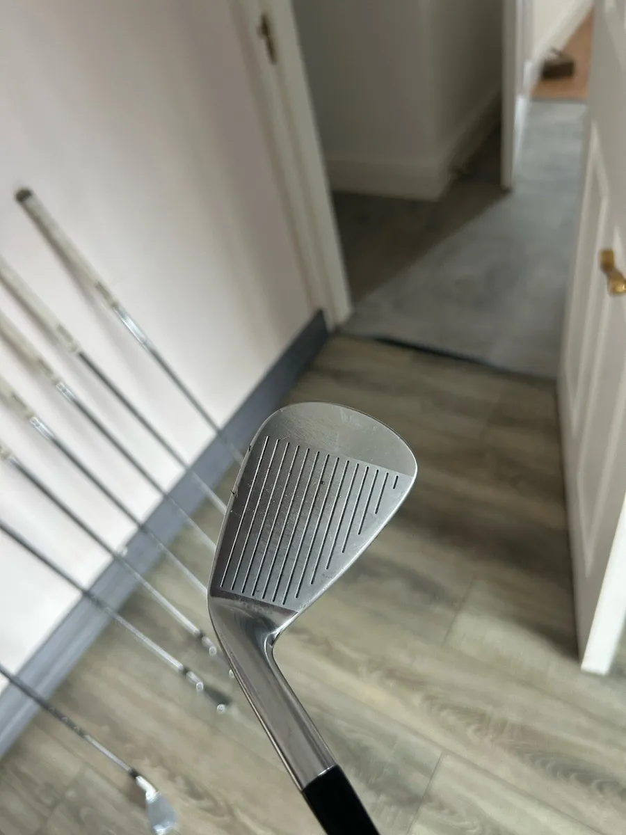 Mizuno MP25 GF Forged Irons 3-PW - Image 2