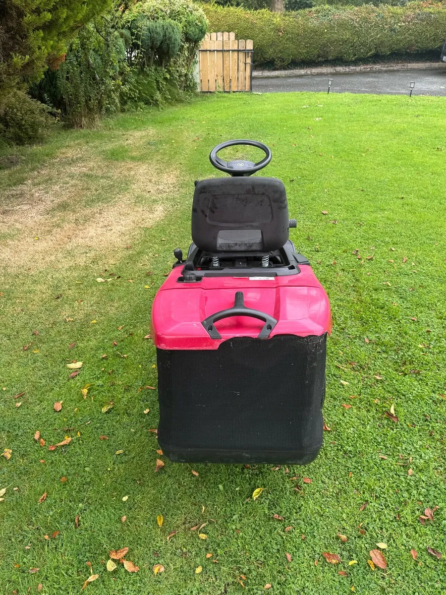 Ride on mower 2022 - Image 3