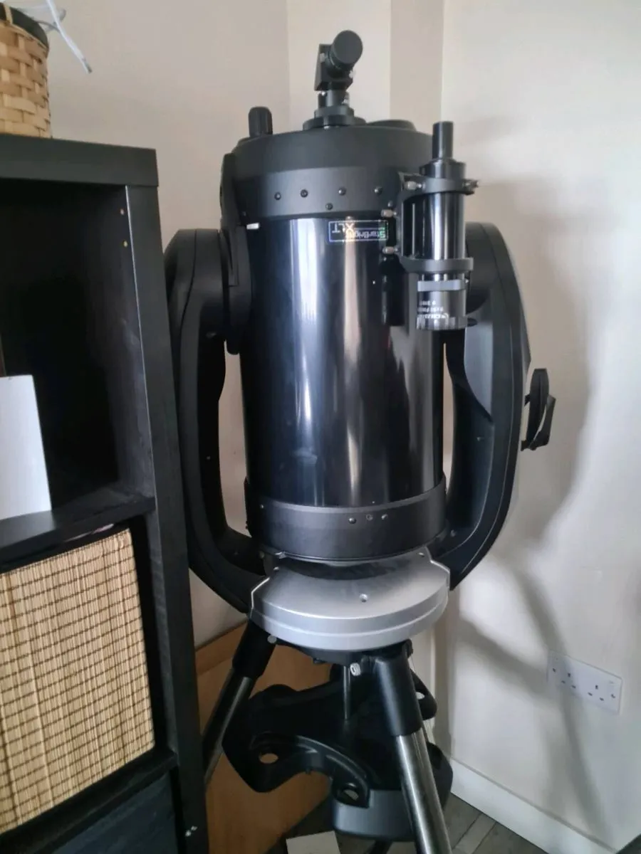 Celestron CPC 1100 GPS Telescope - Image 2