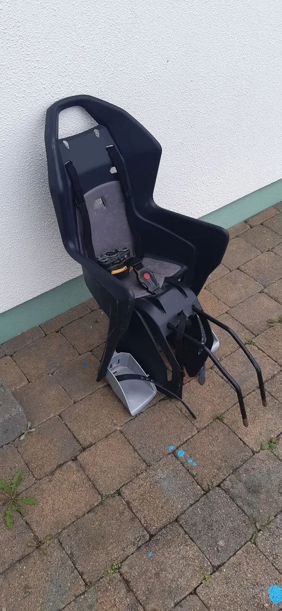 Child seat - Image 1