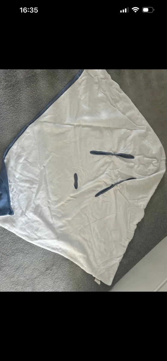 Car seat blanket - Image 4