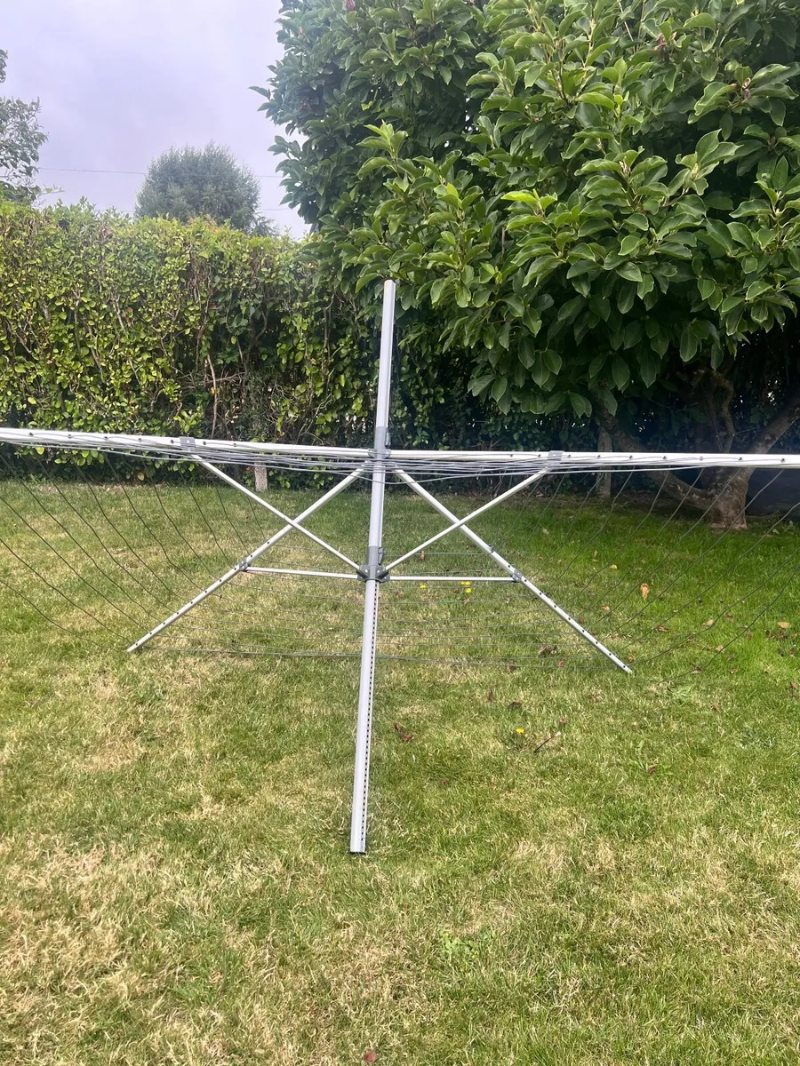 Rotary clothes line - Image 4