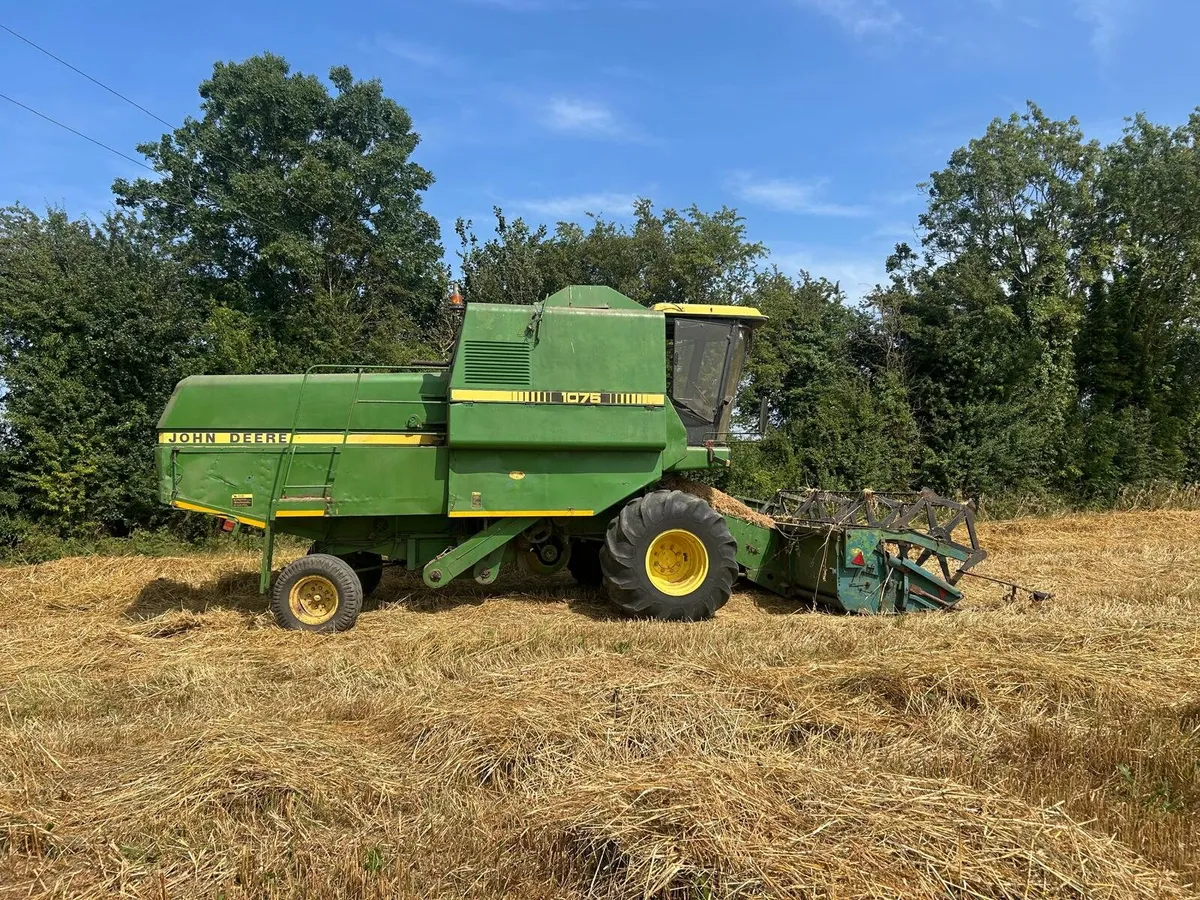 John Deere 1075 - Image 3