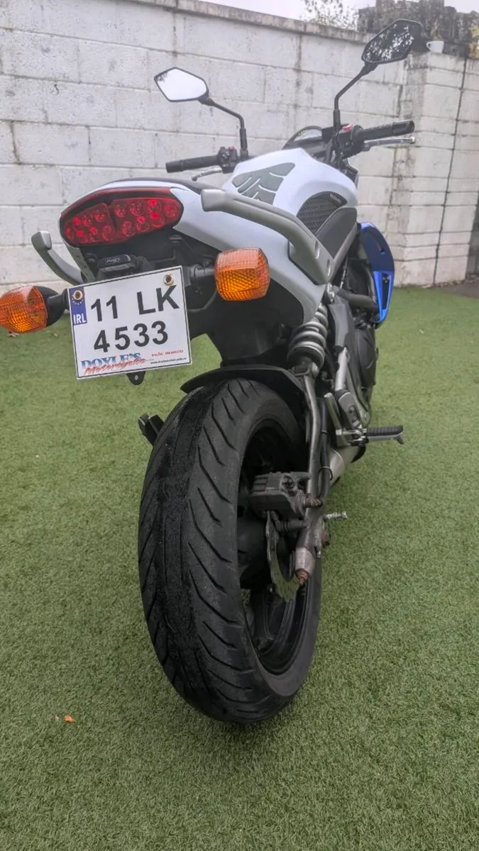 Motorcycle - Image 4
