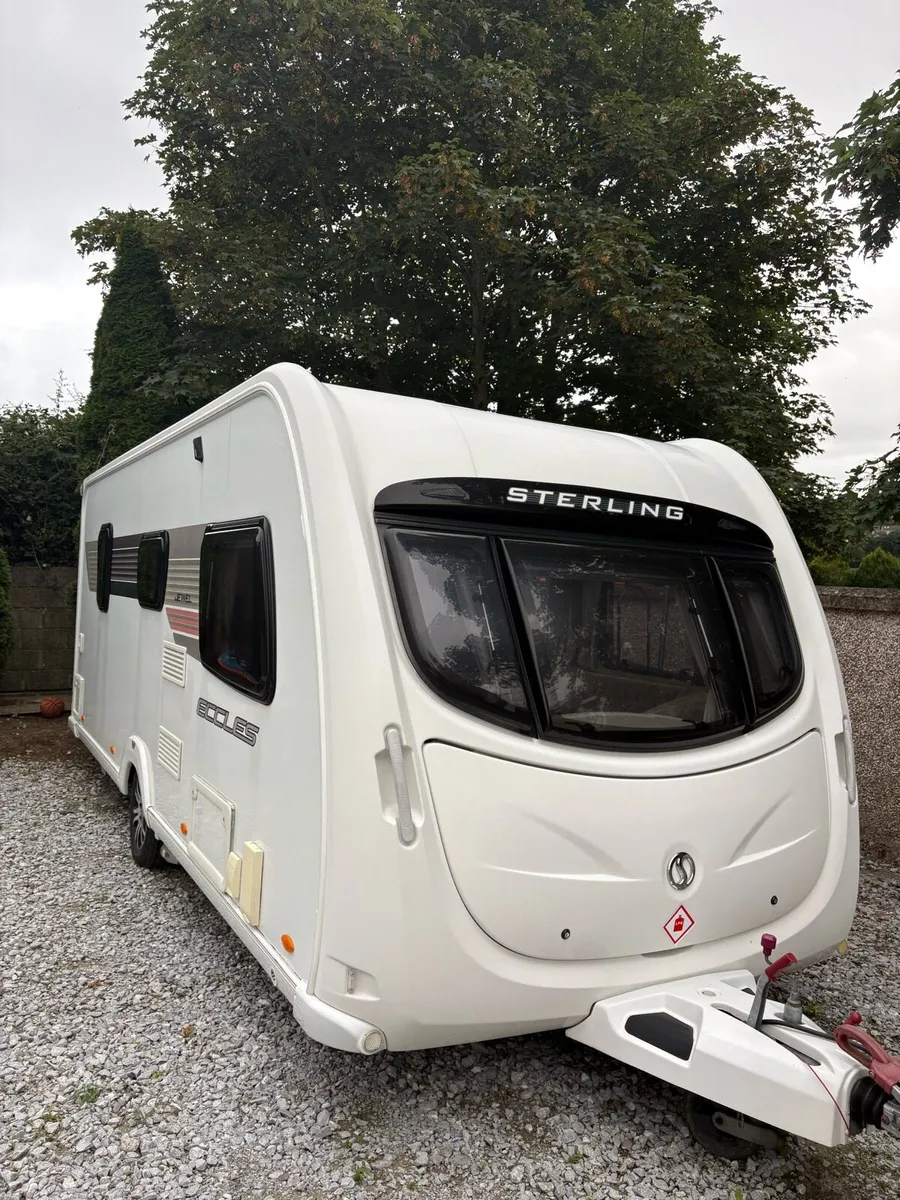 ⭐️Sterling Eccles Fixed Bed - Immaculate Condition - Image 1