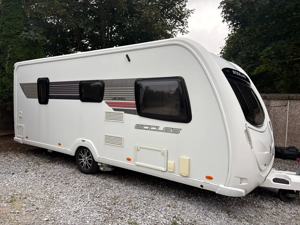 ⭐️Sterling Eccles Fixed Bed - Immaculate Condition - Image 2