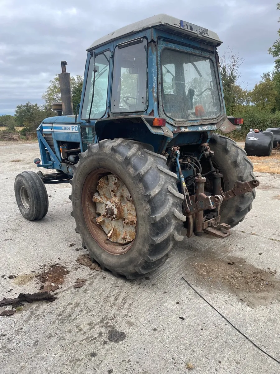 Ford 8700 - Image 2