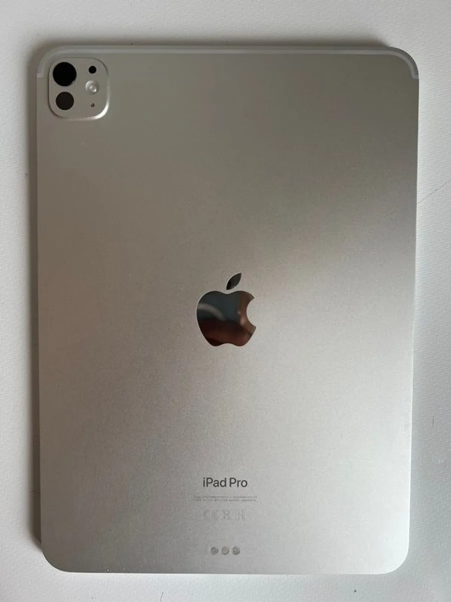 iPad Pro 11-inch M4 256GB Like New - Image 4