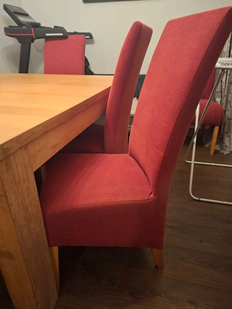 Solid Oak Dining table and 8 chairs - Image 2