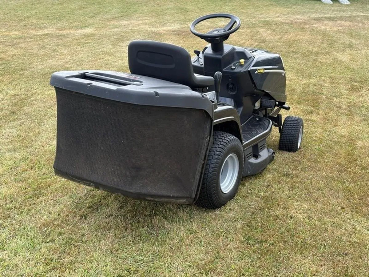 Ride-On Mower - Image 4