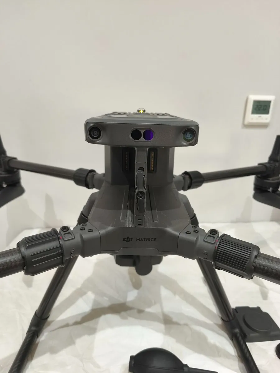 DJI Matrice 300 RTK & Zenmuse H20 - Image 2