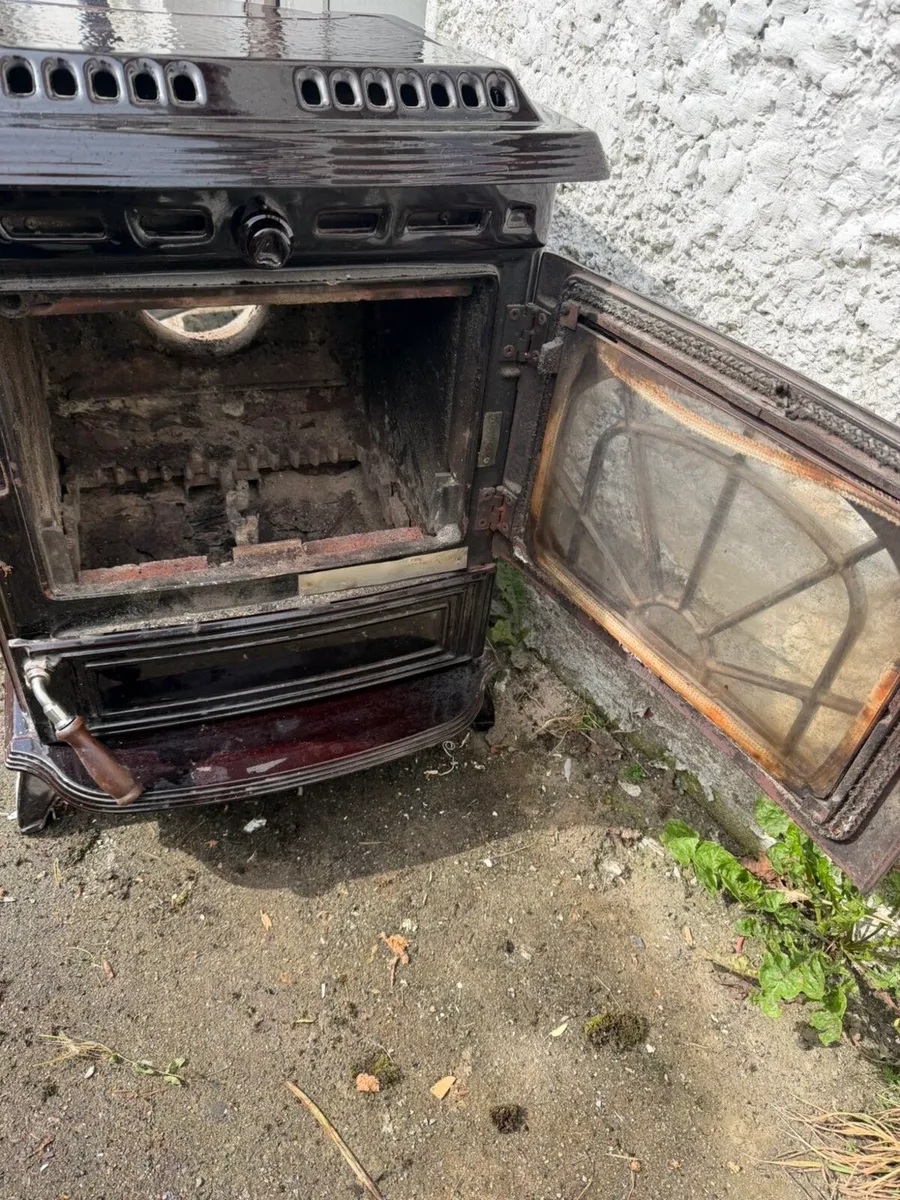 Stanley stove - Image 2