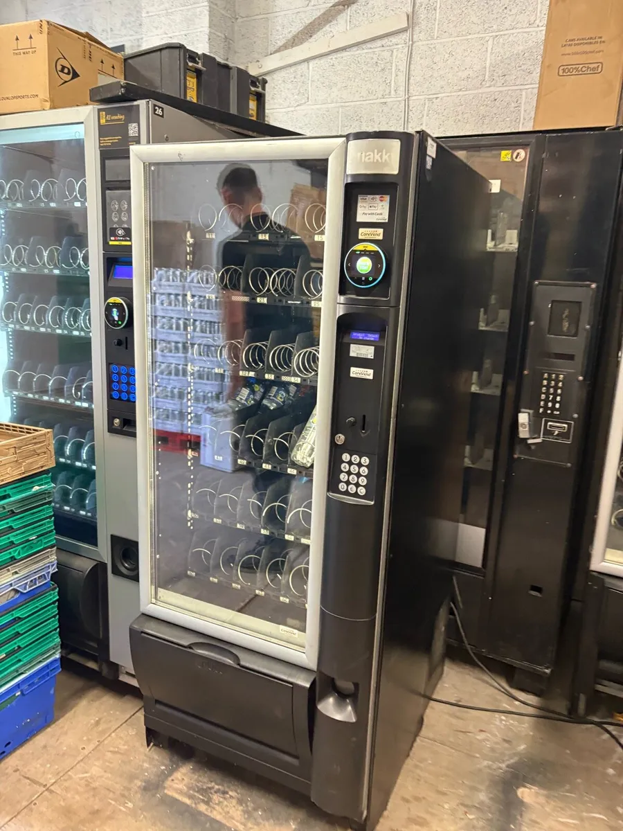 Vending machine - Image 2