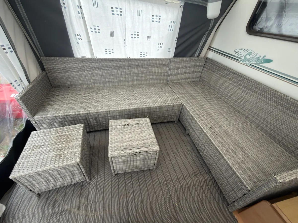 Rattan Garden set - Image 3