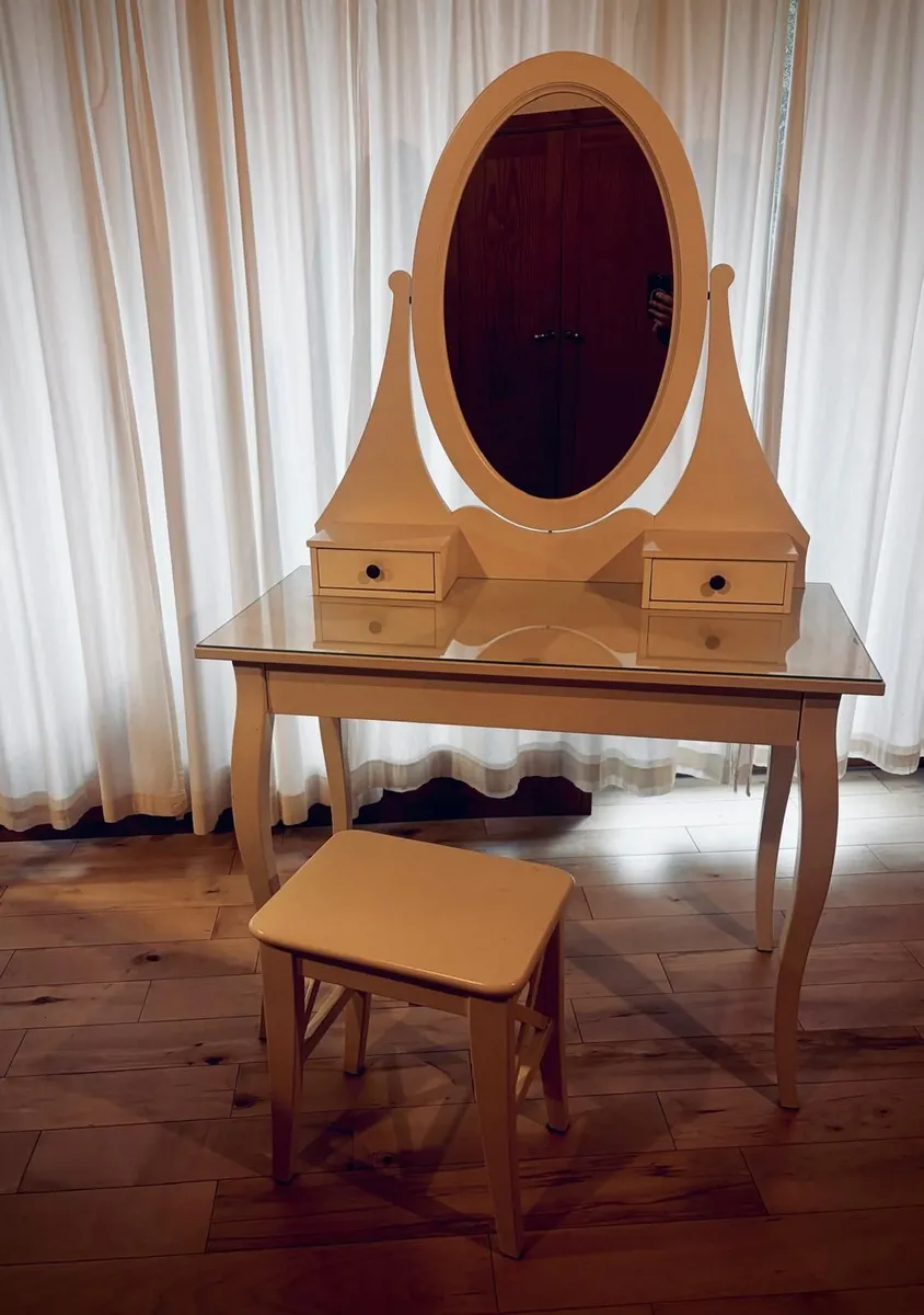 Dressing table & stool - 'Hemnes' from IKEA - Image 2