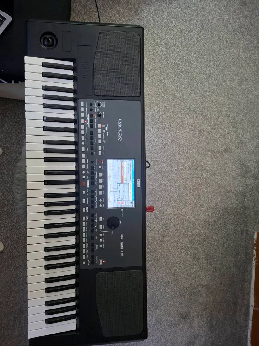 Korg Pa 600 - Image 1