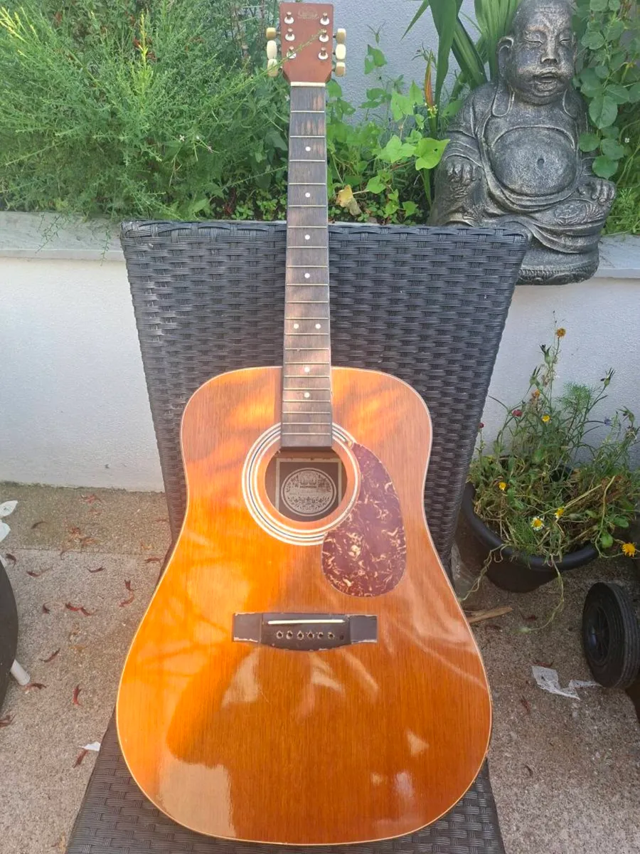 Vintage 1980's Hondo Dreadnought - Image 3