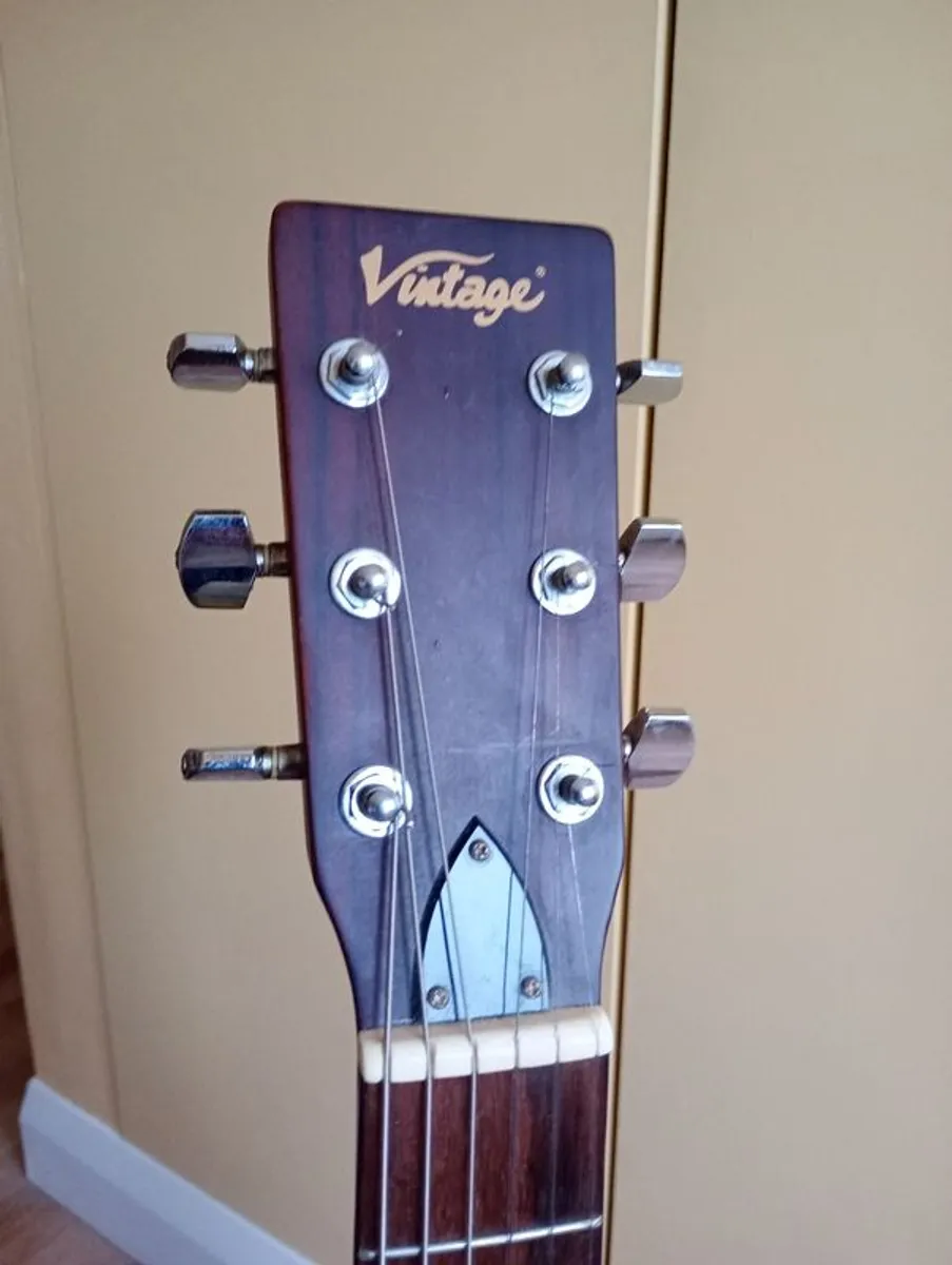 Tricone Resonator Guitar, Vintage Amg2, Hardcase - Image 3