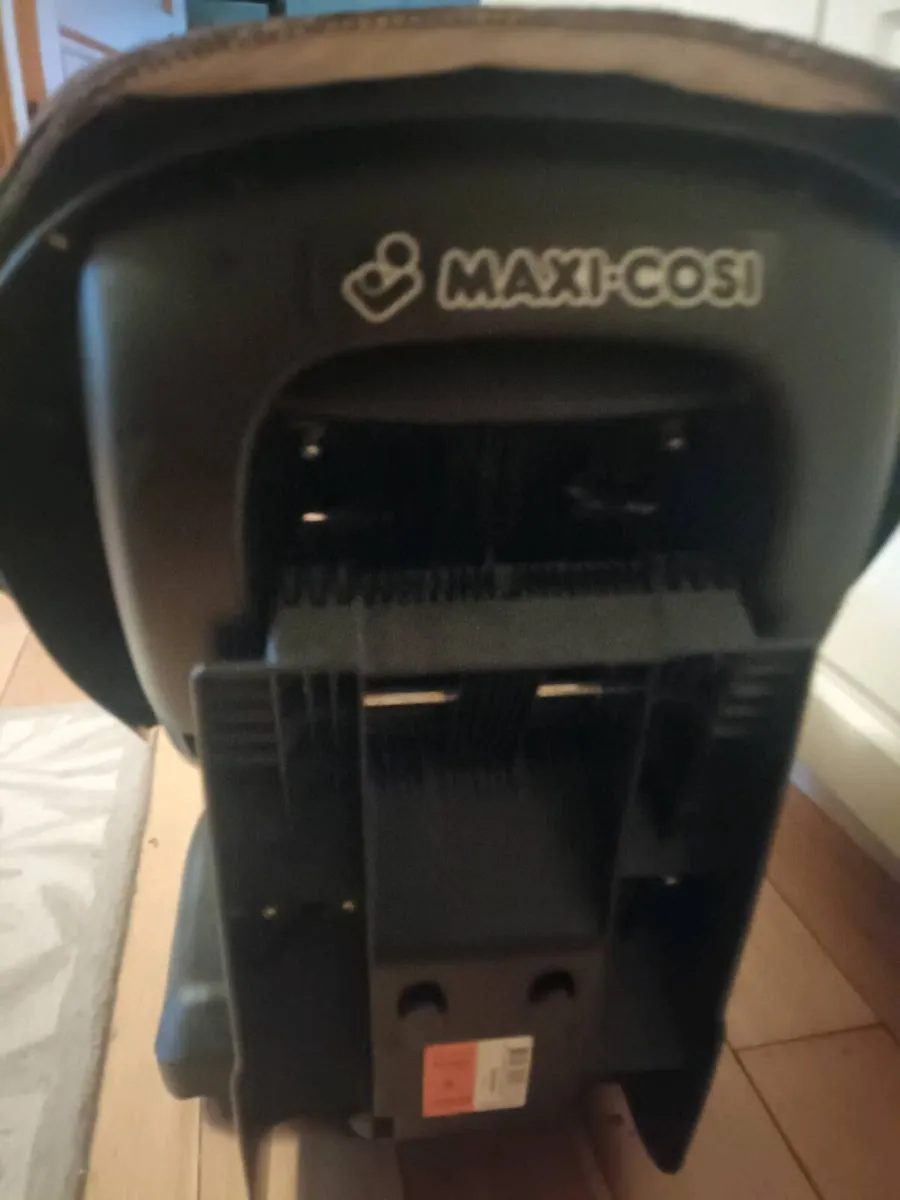 Car seat 💺 o - Image 3