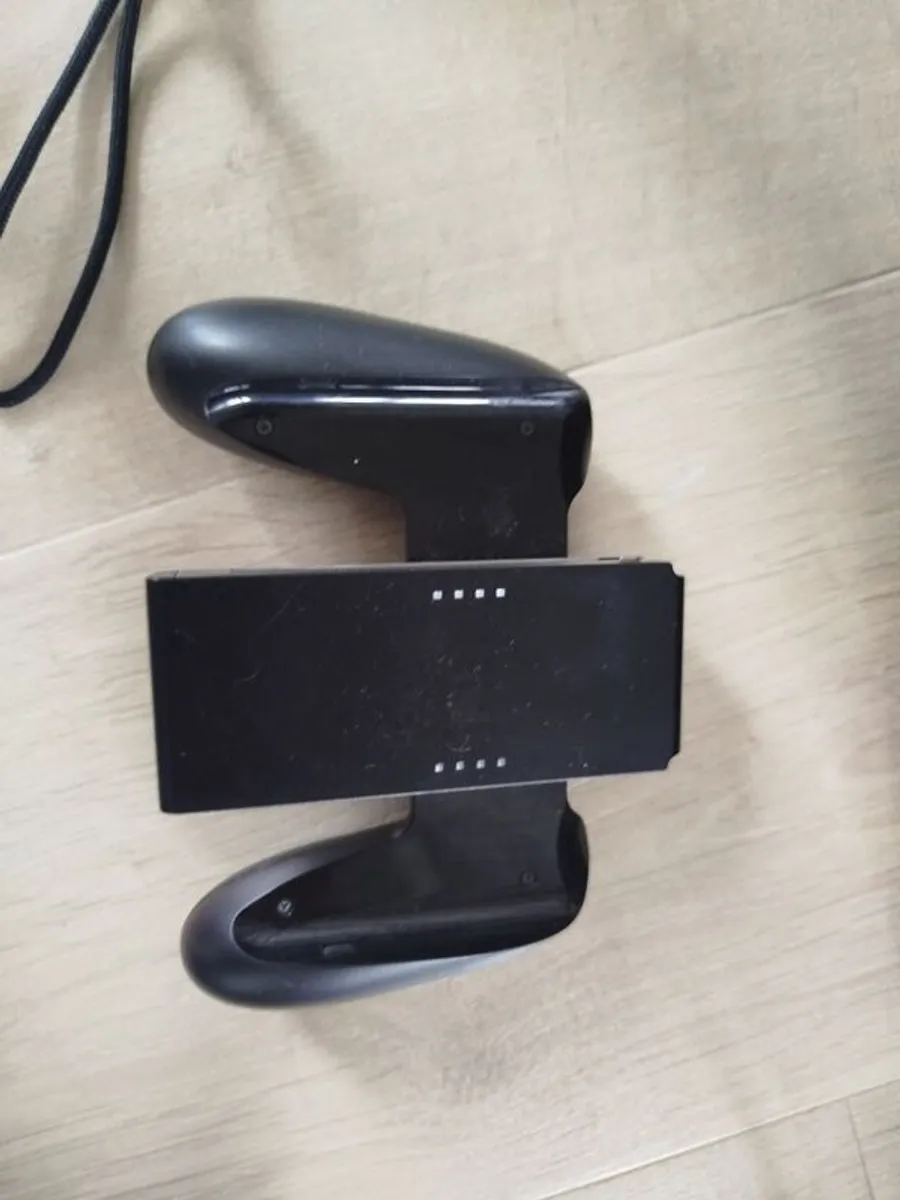 Nintendo Switch V2 - Image 4