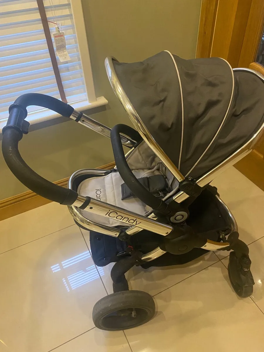 Icandy Peach travel system - Image 1