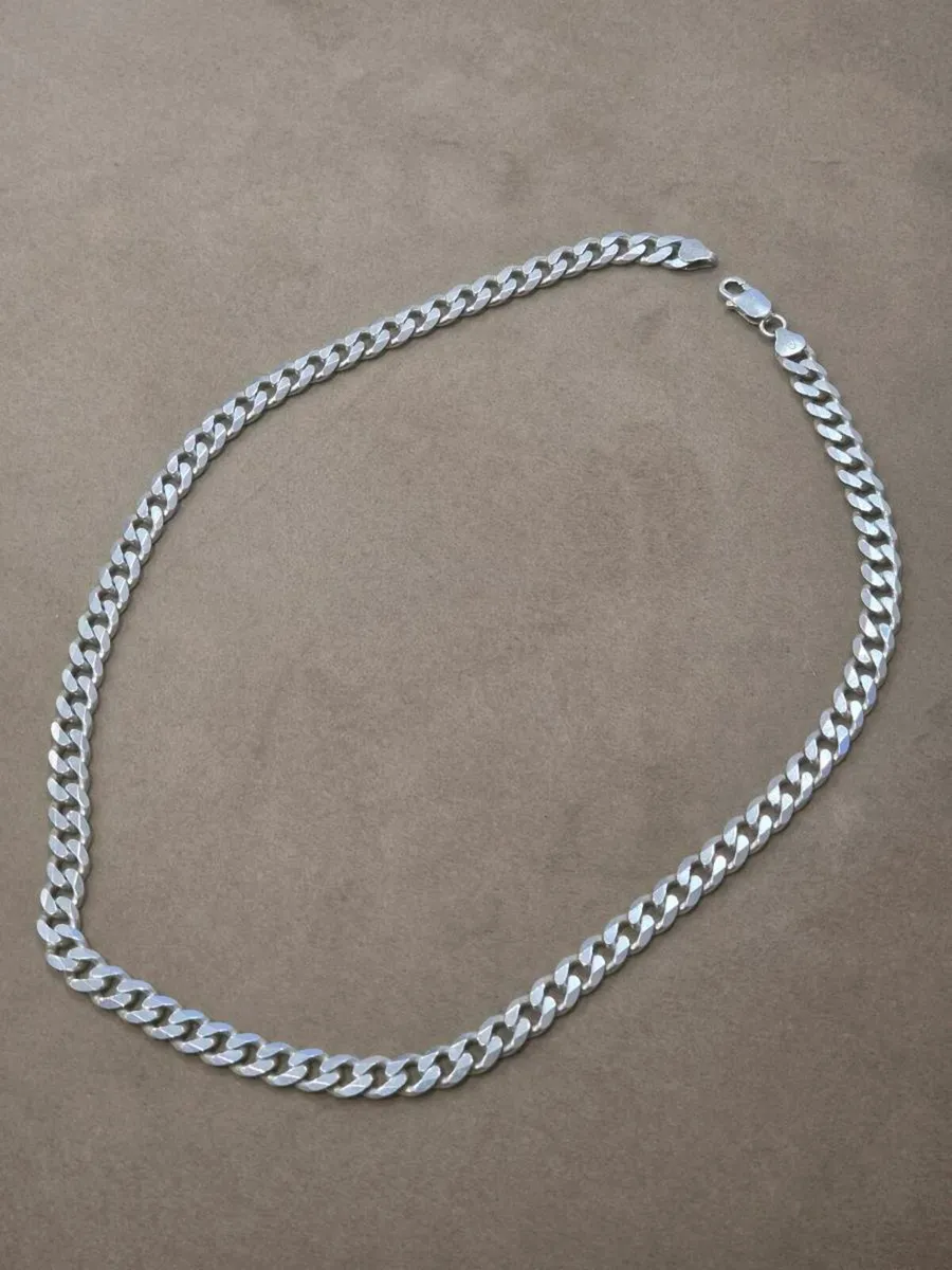 925 sterling silver curb chain 8mm x 22 inch - Image 1