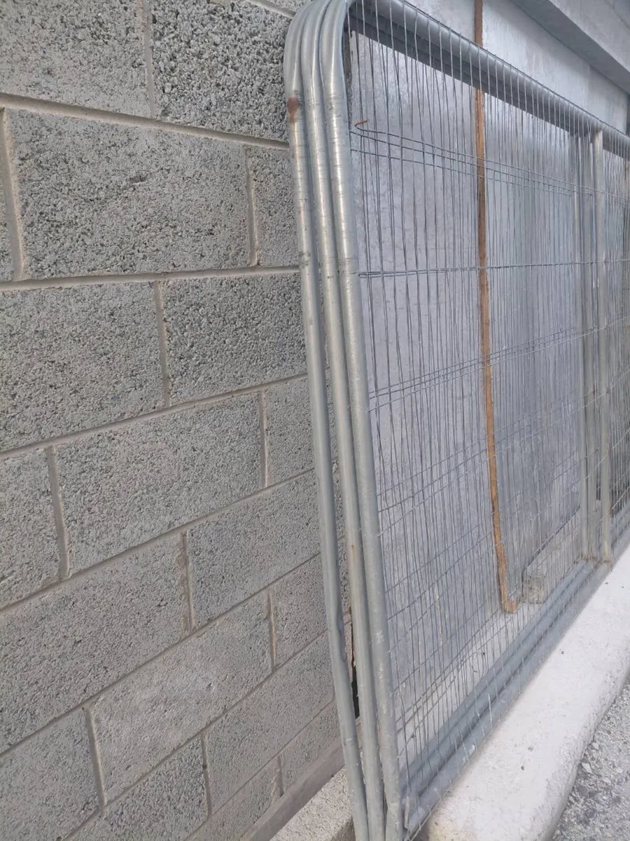 Construction Site Fences - Image 1