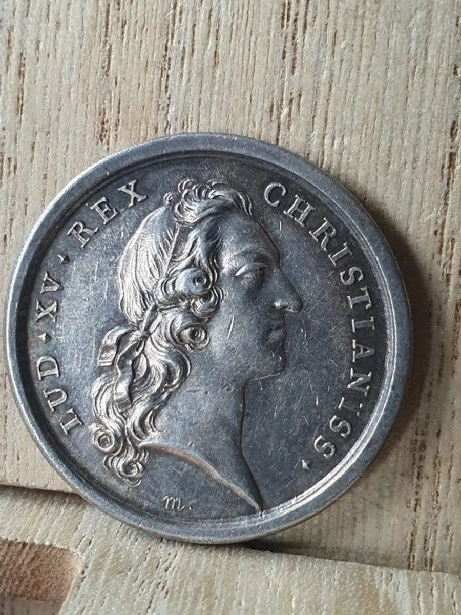 Silver Medal - Image 4