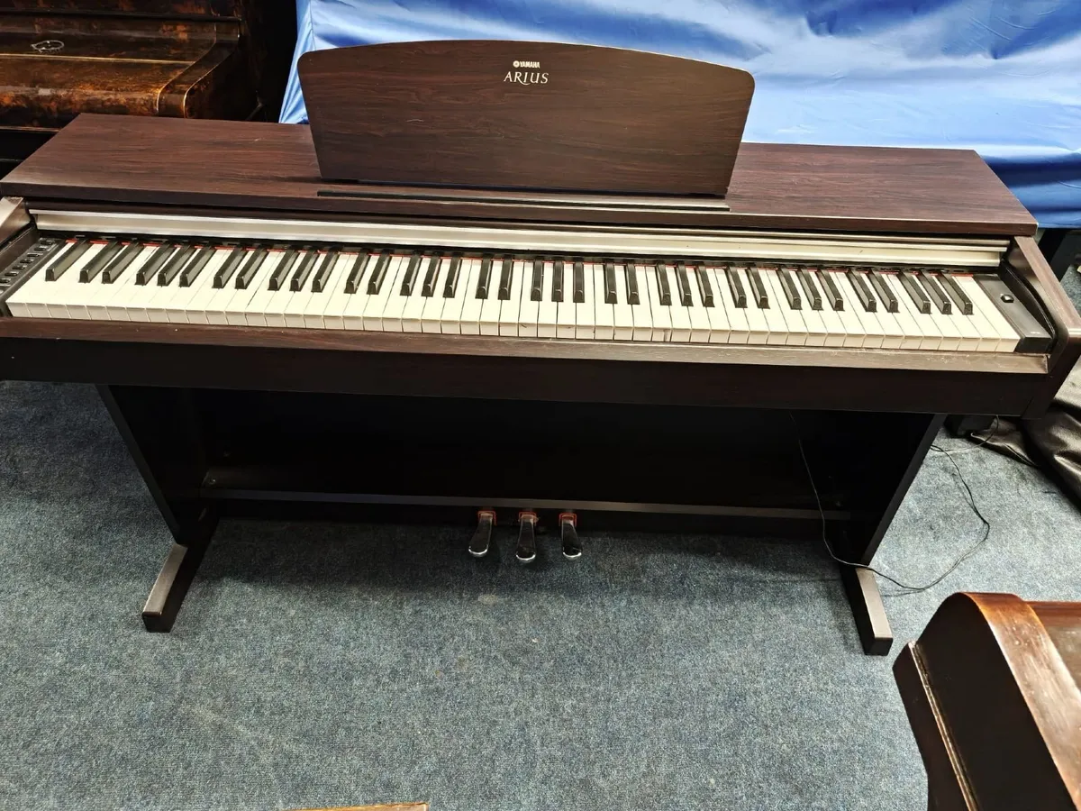 Yamaha YDP-141 Digital Piano - Image 1