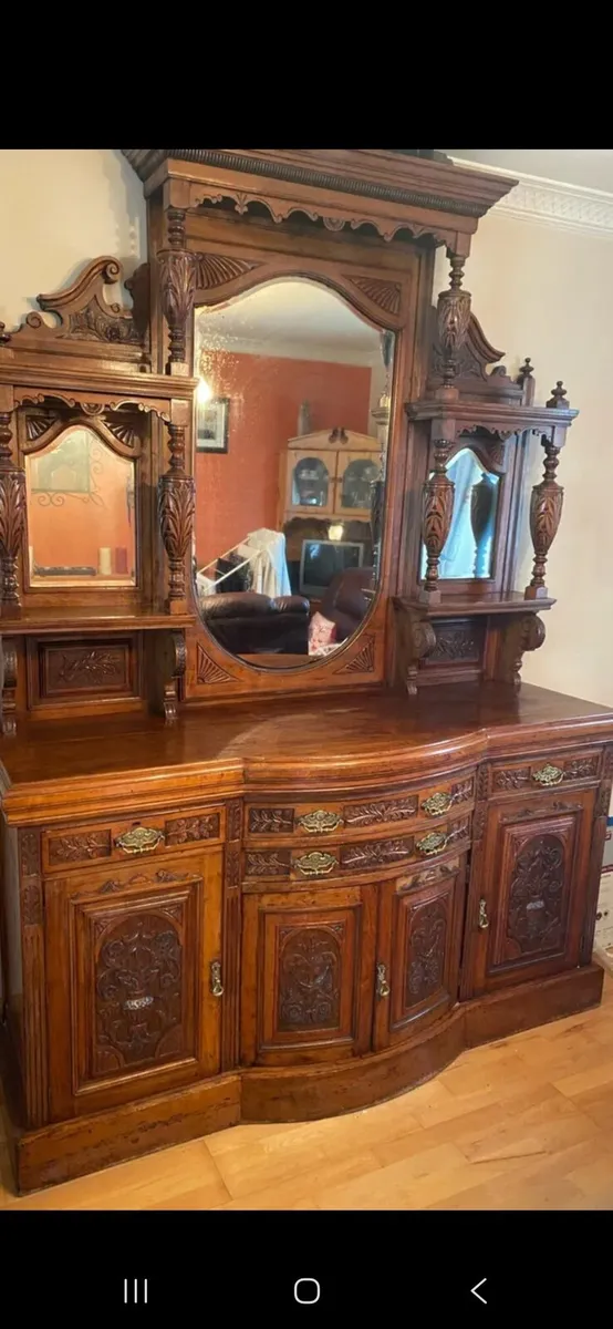 Antique cabinet - Image 3