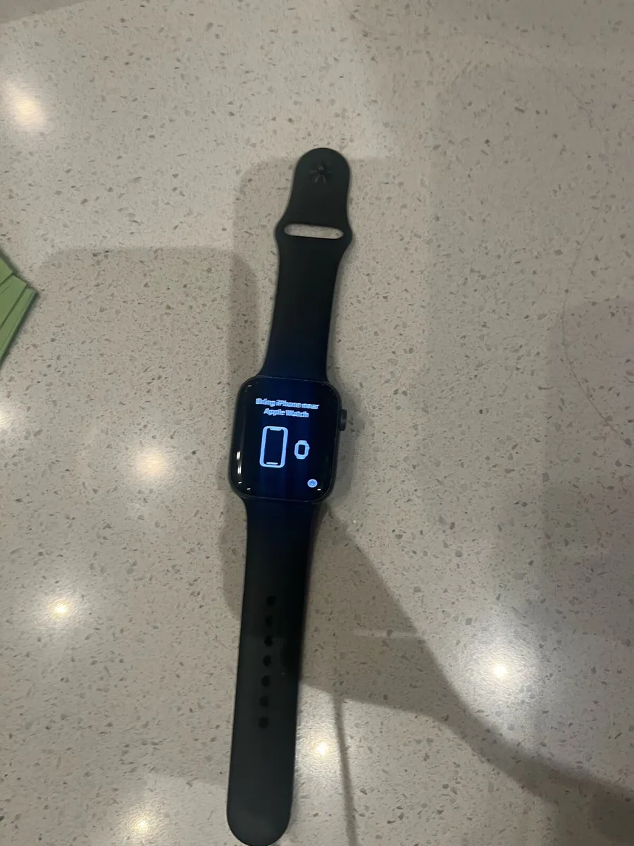 Apple Watch - Image 1