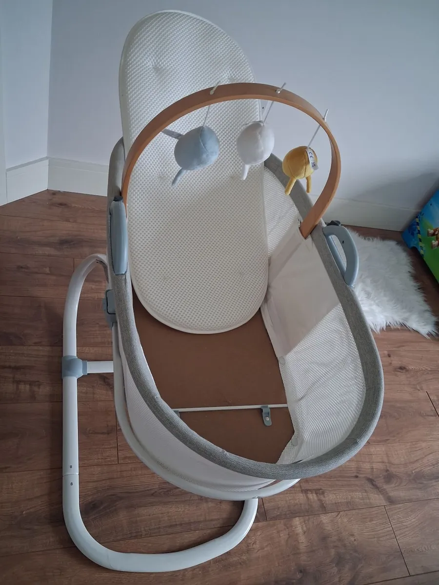 Baby Bassinet - Image 2