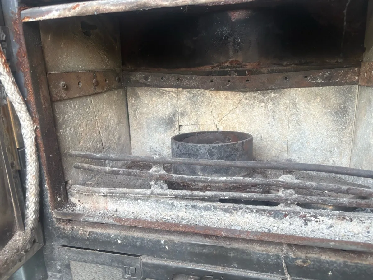 Stove - Image 1