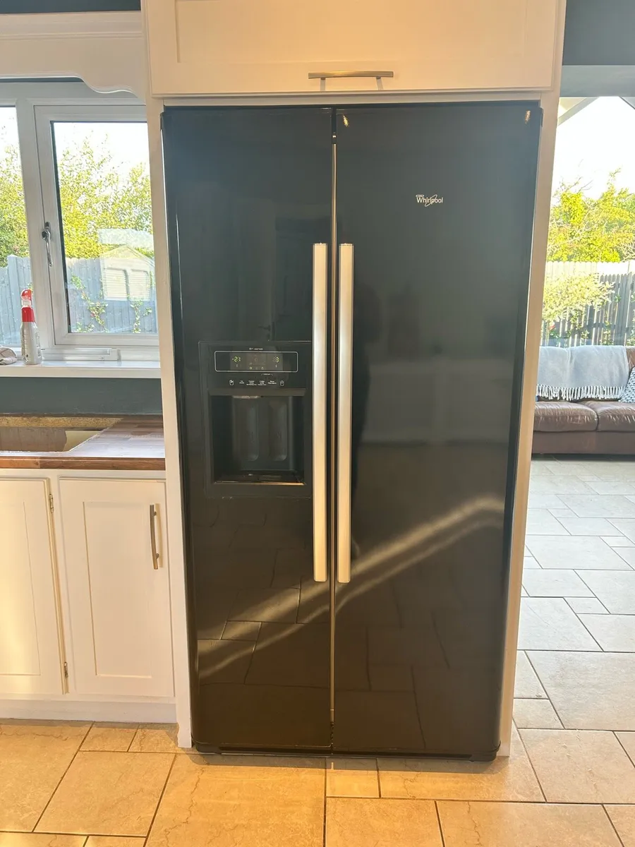Whirlpool American Fridge Freezer - Image 3