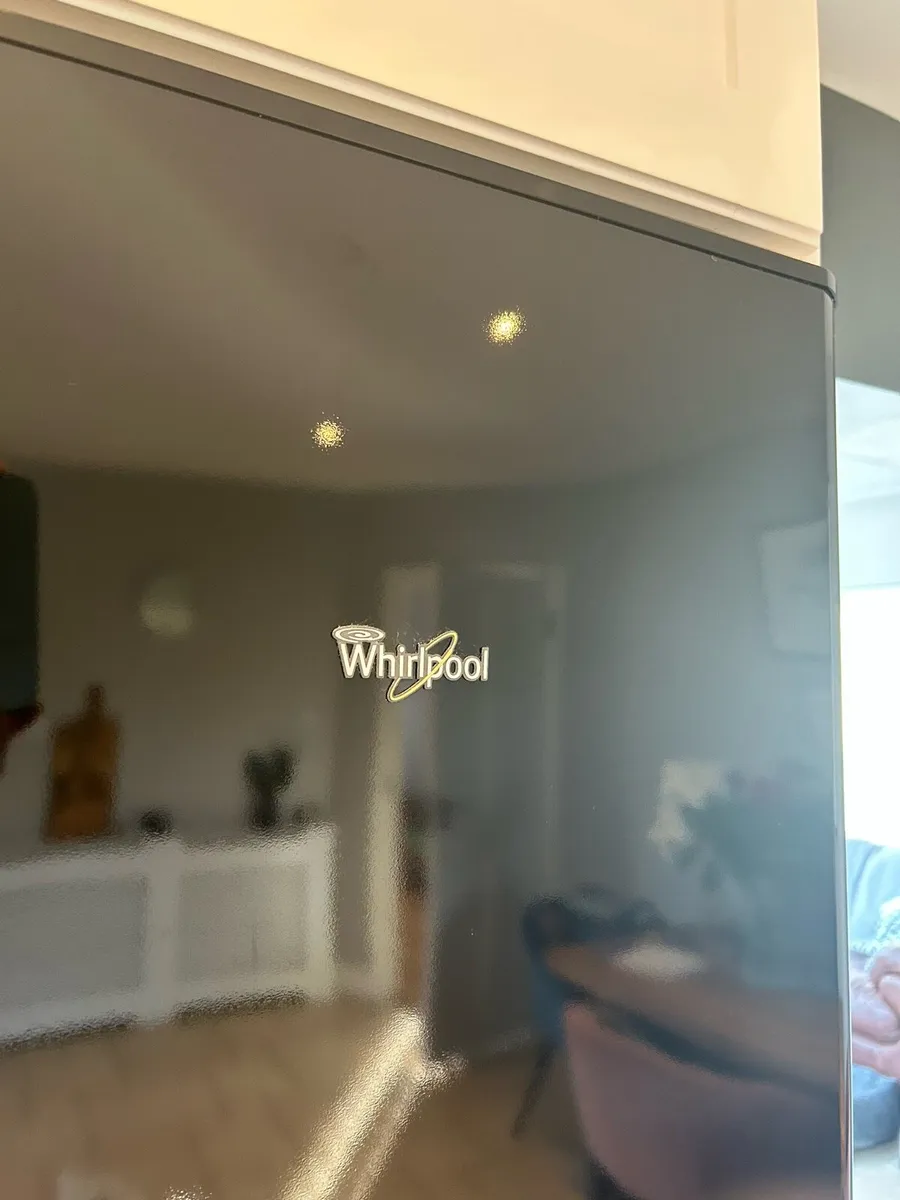 Whirlpool American Fridge Freezer - Image 4