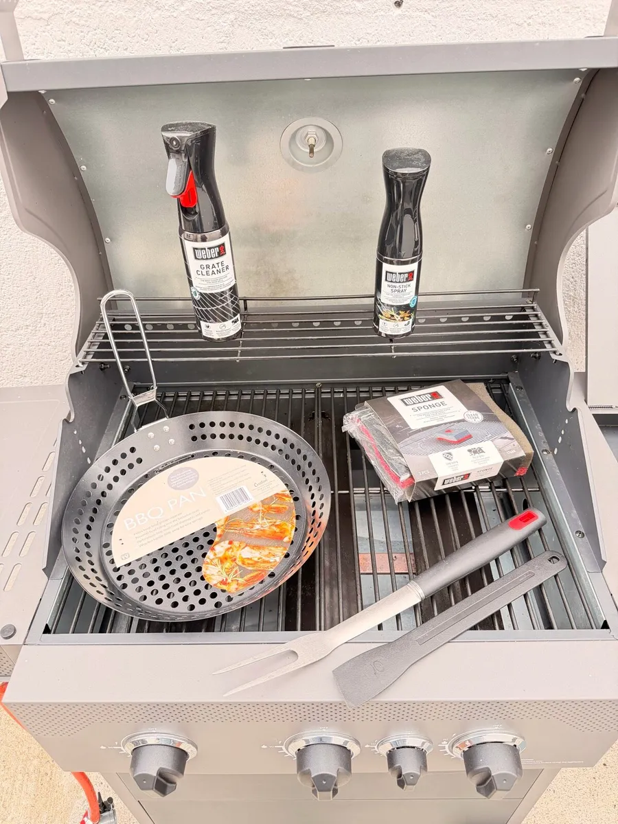 Tower 3 Burner Gas BBQ with Side Burner & Extra - Image 4