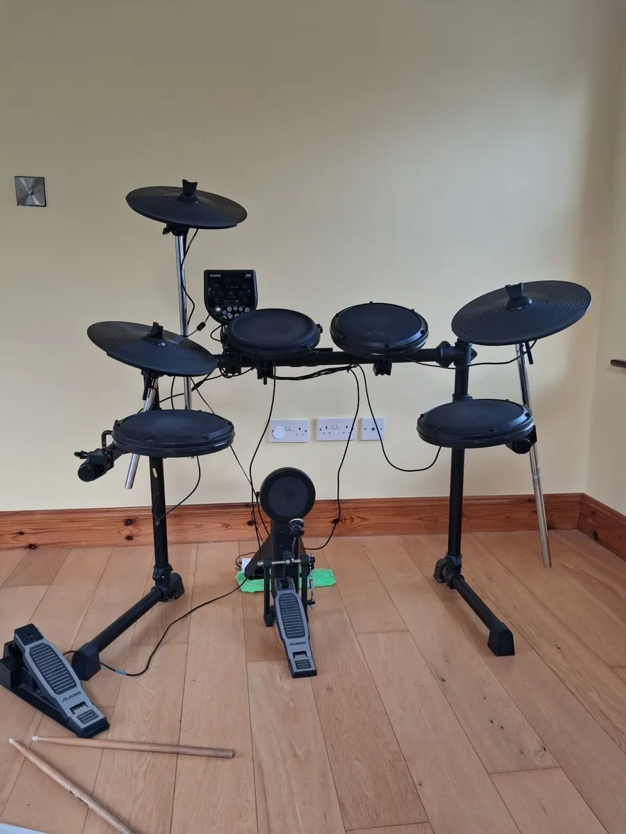Electronic Drumkit - Image 2