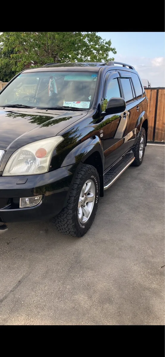 Toyota landcruiser lc5 - Image 1