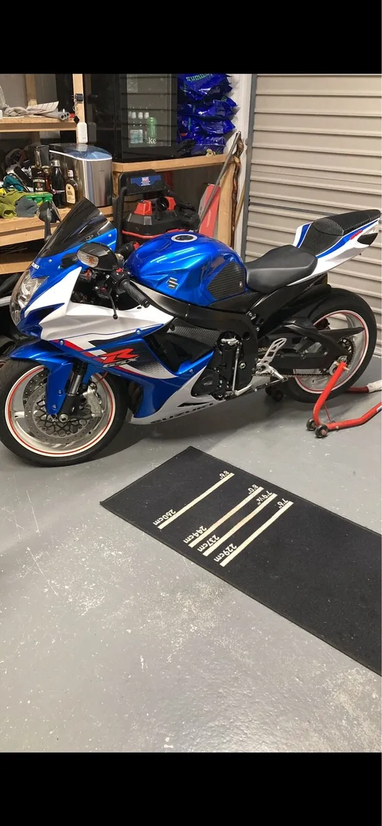 Suzuki GSXR 600 - Image 1