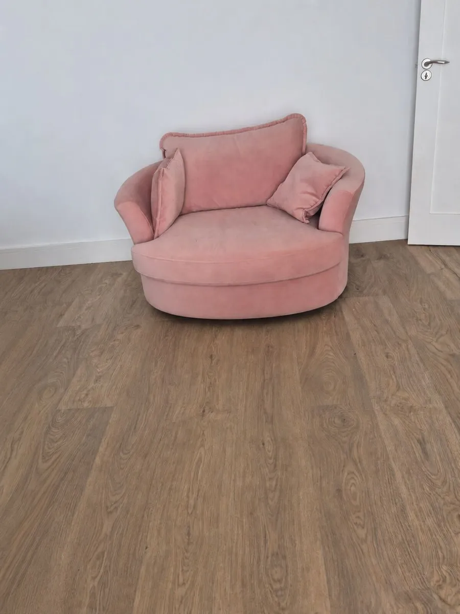Extra large swivel chair - Image 3