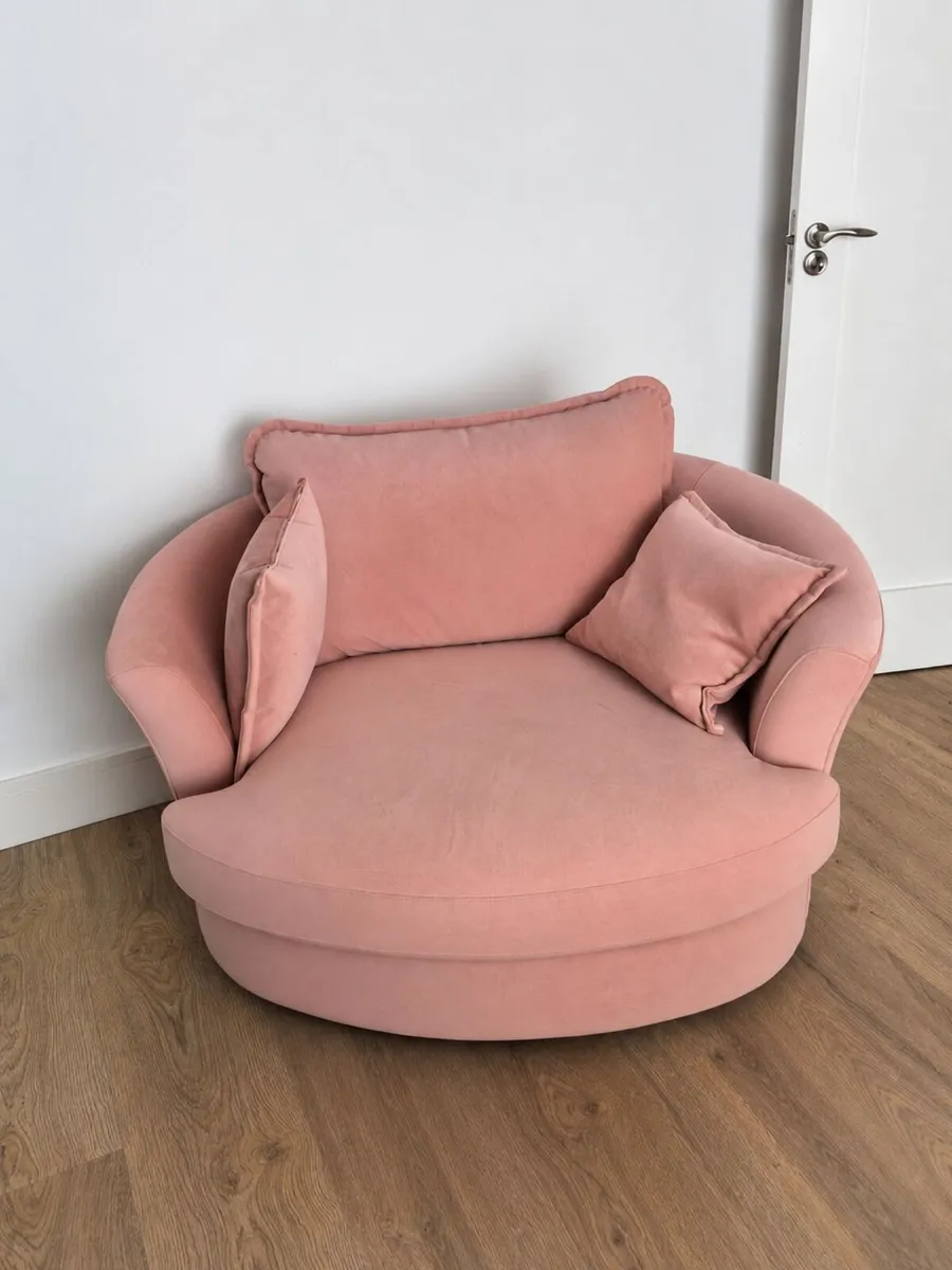 Extra large swivel chair - Image 2