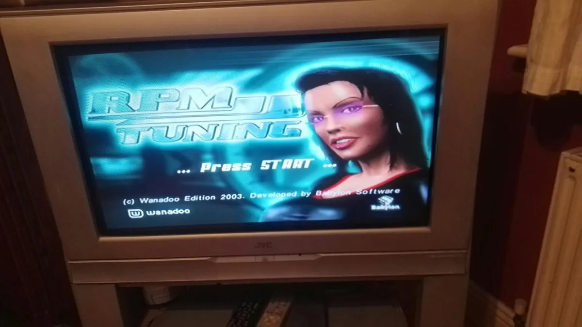 JVC 32 INCH CRT TV WIDE /FLATSCREEN - Image 4