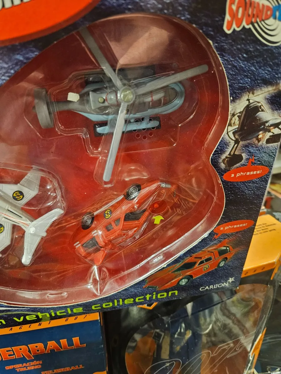 Matchbox Captain Scarlet Set - Image 3