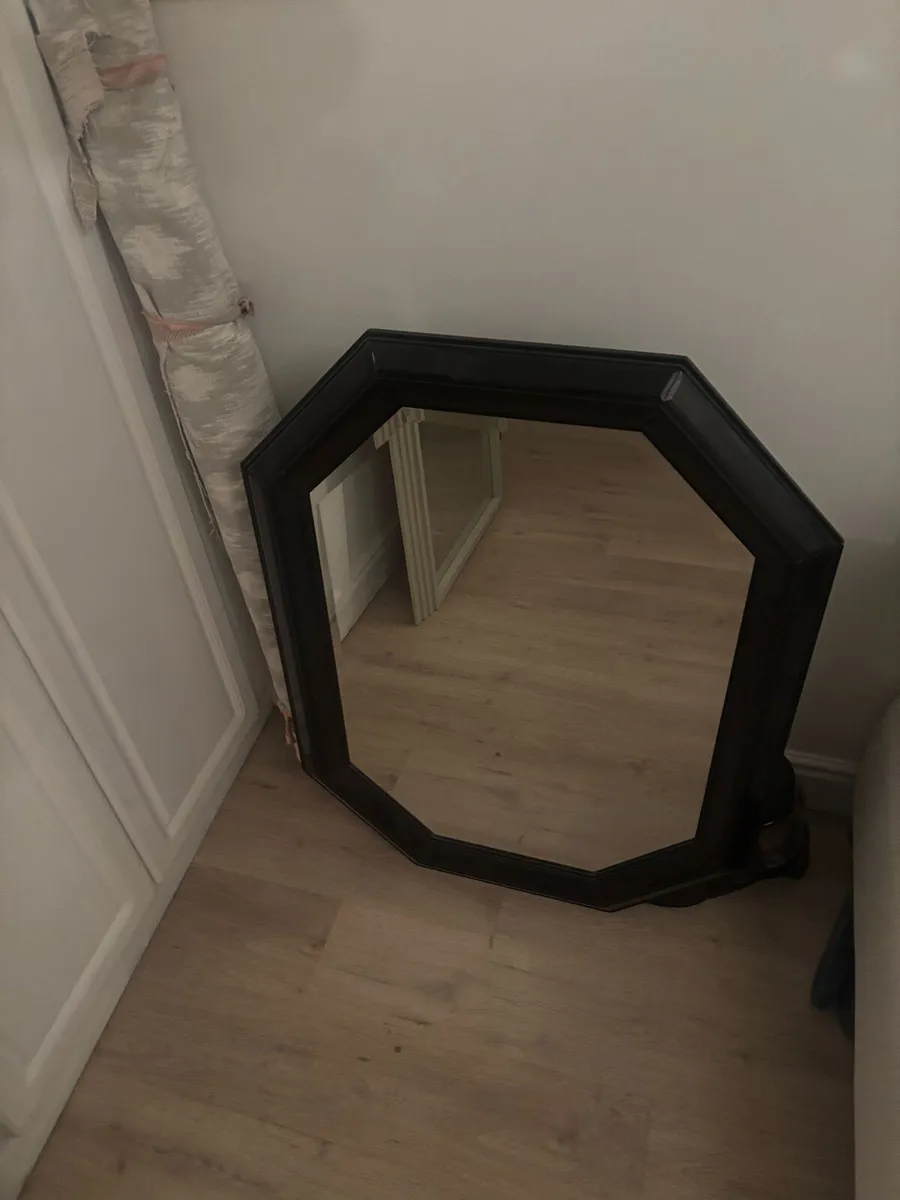 Mirror - Image 2