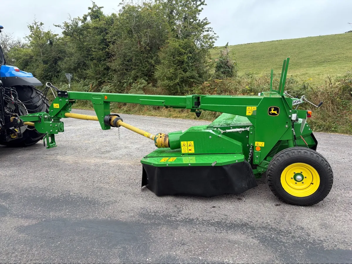 John Deere 1365 Mower Conditioner 2019 - Image 3