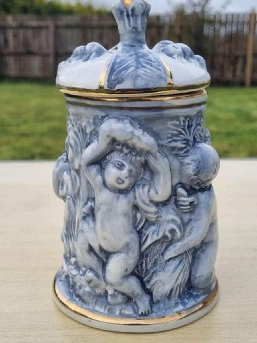 Ceramic beer mug from the Italian Capodimonte - Image 4