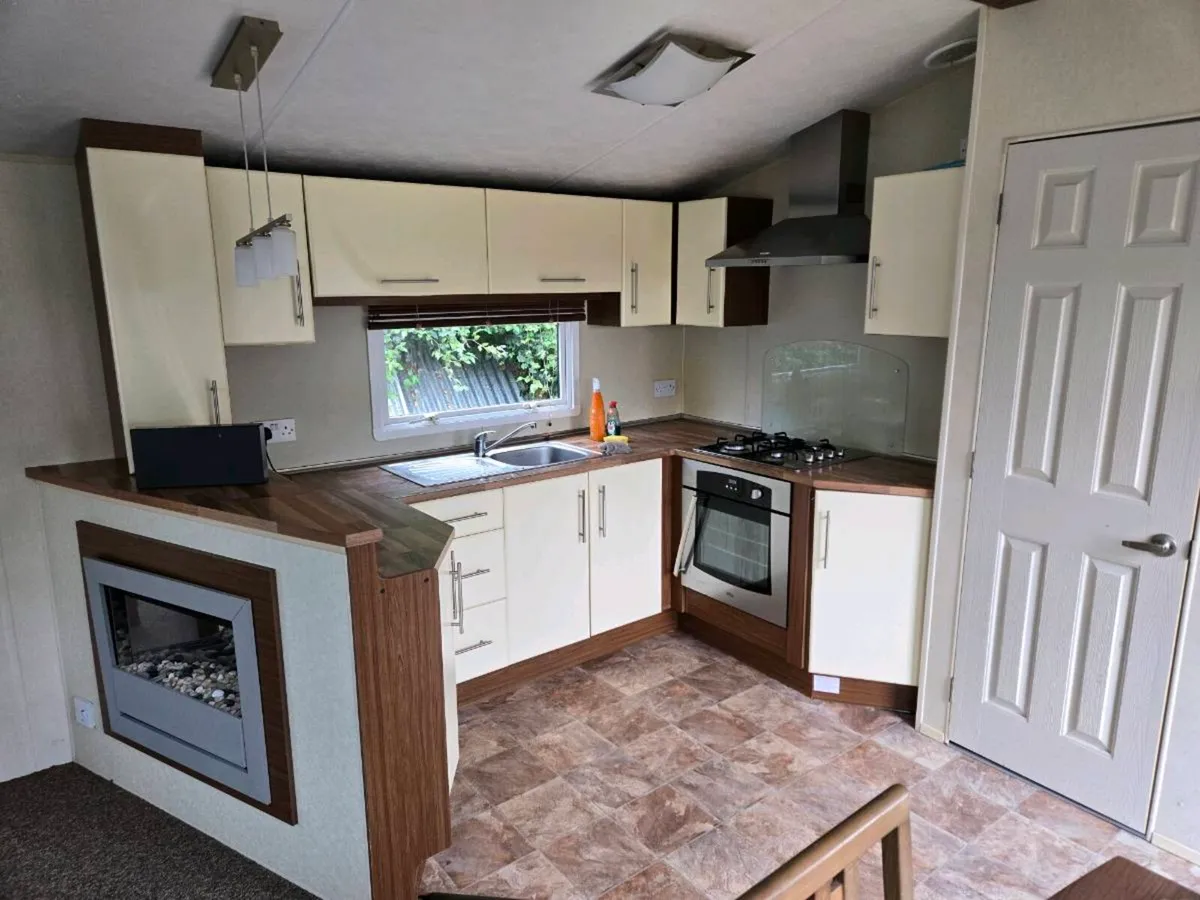2 bed mobile home - Image 3